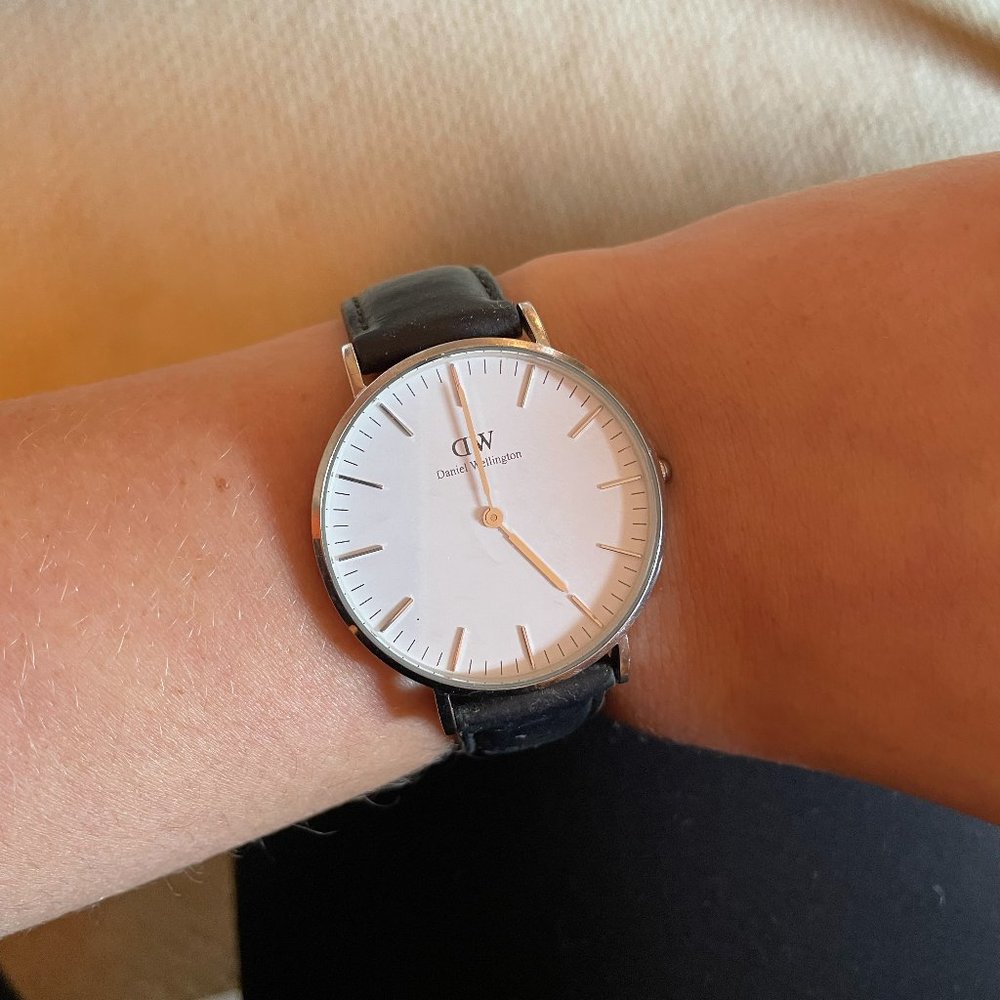 Daniel Wellington Women's Classic Silver watch